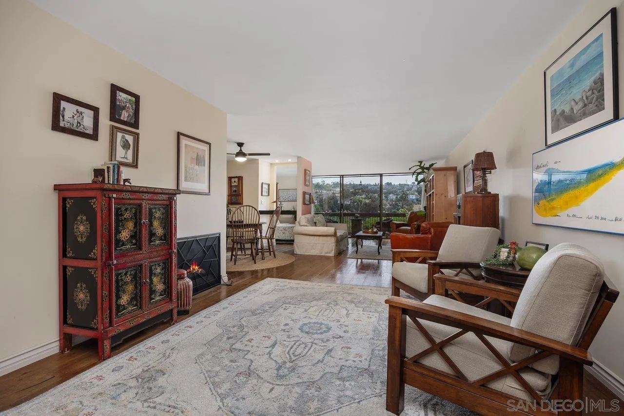 2564 Navarra Dr Unit 113