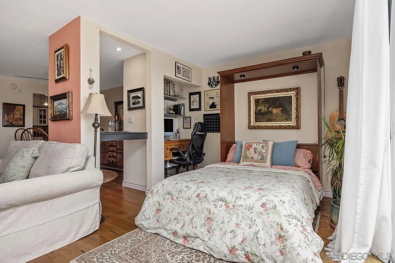 2564 Navarra Dr Unit 113
