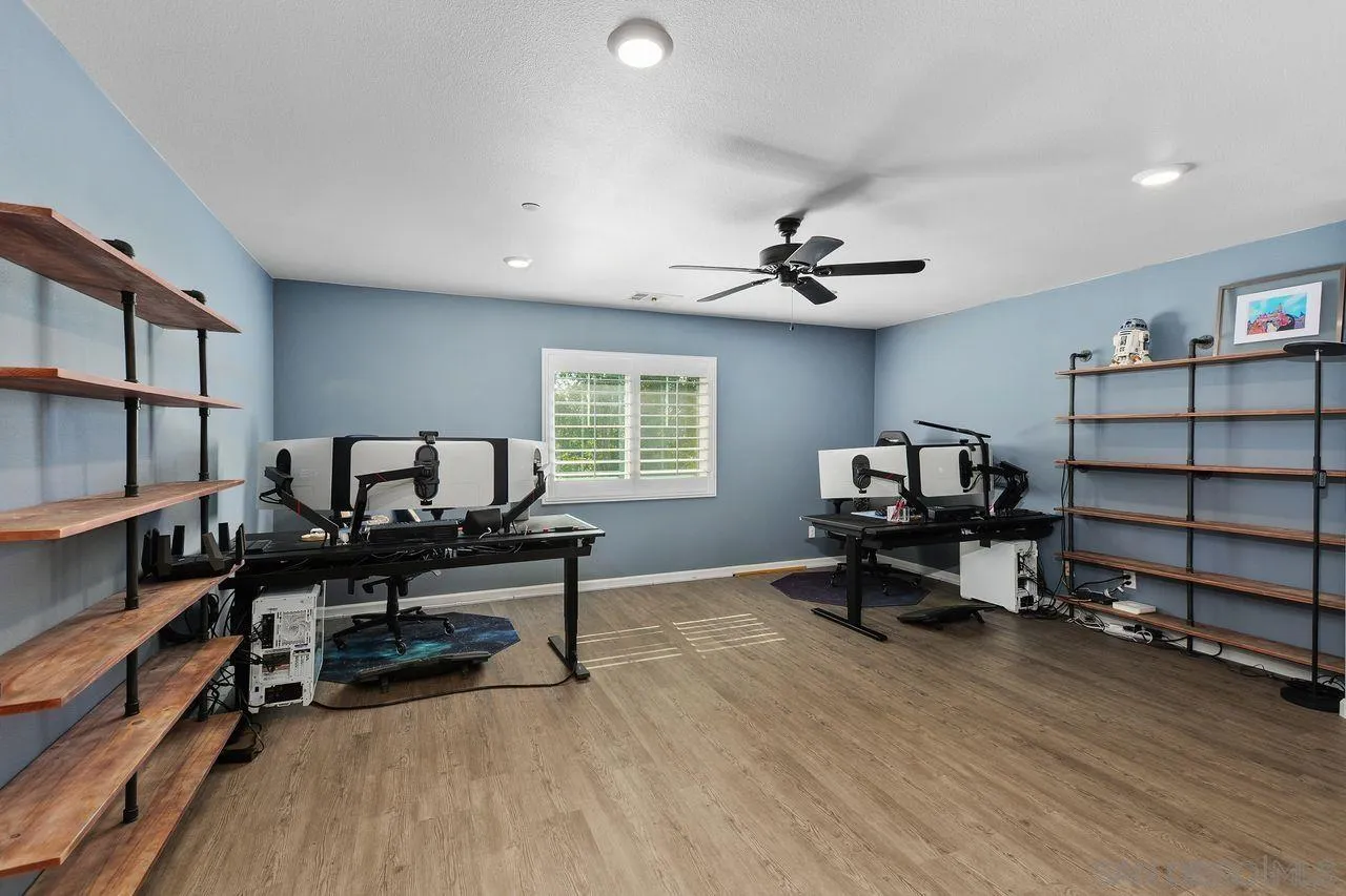 23318 Crystal Way