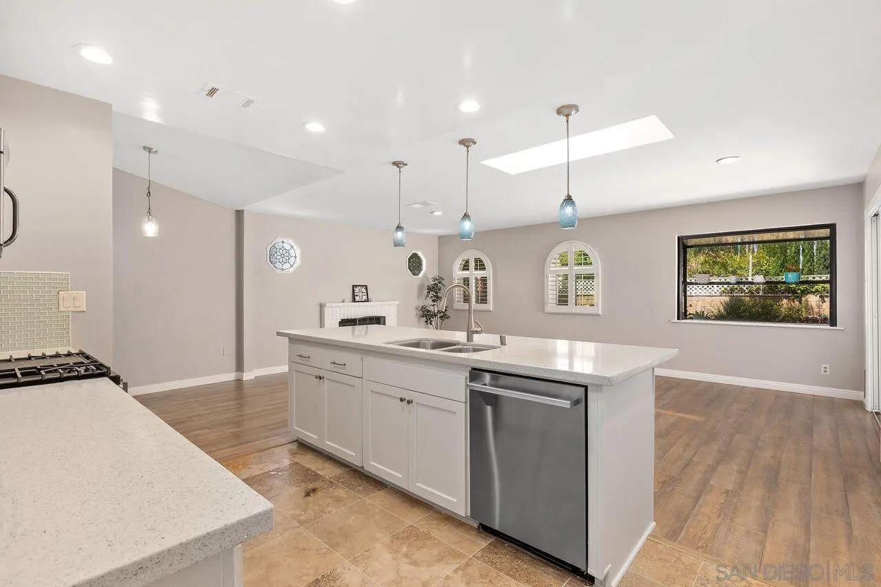 705 Sunningdale