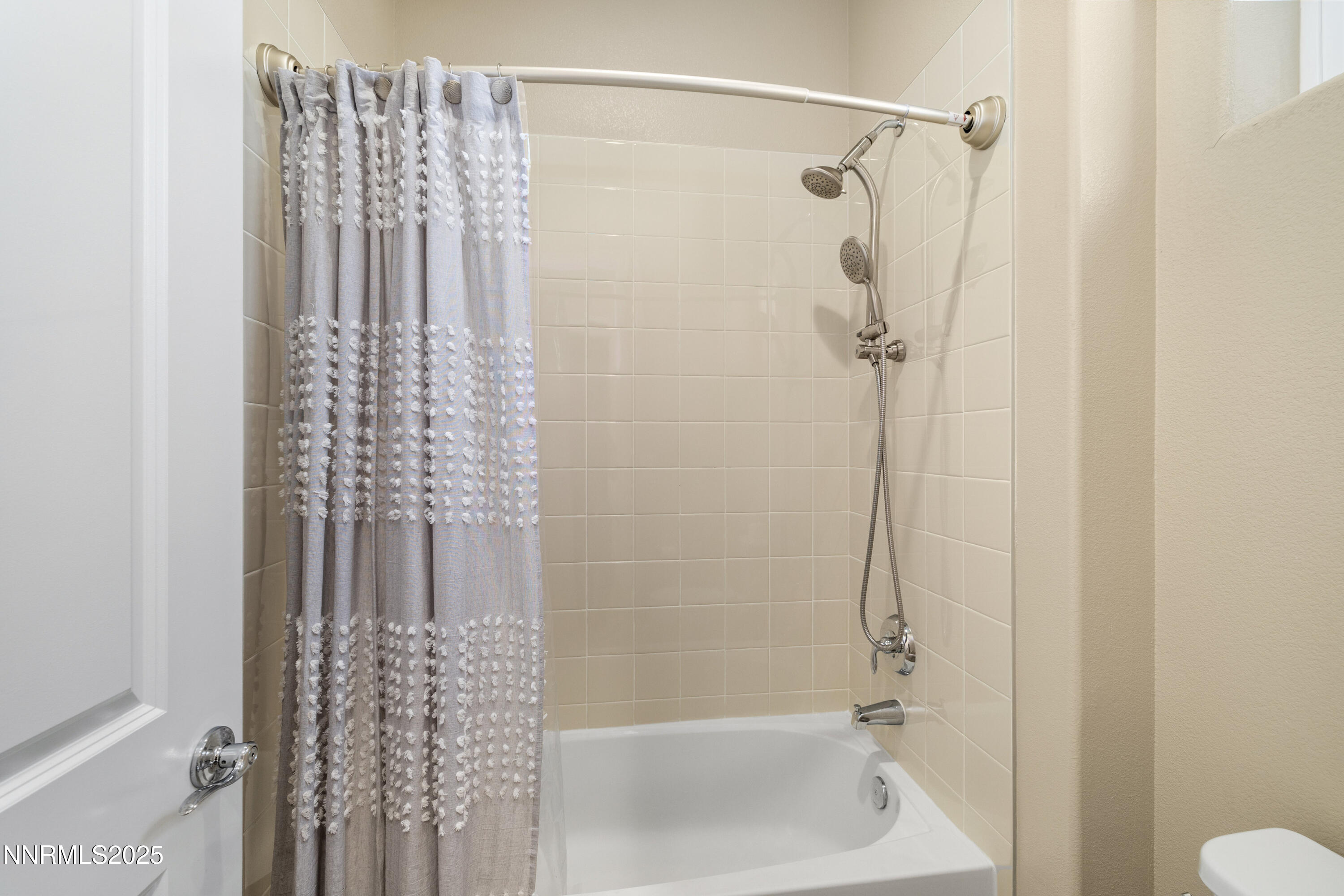 9845 Sea Breeze Lane