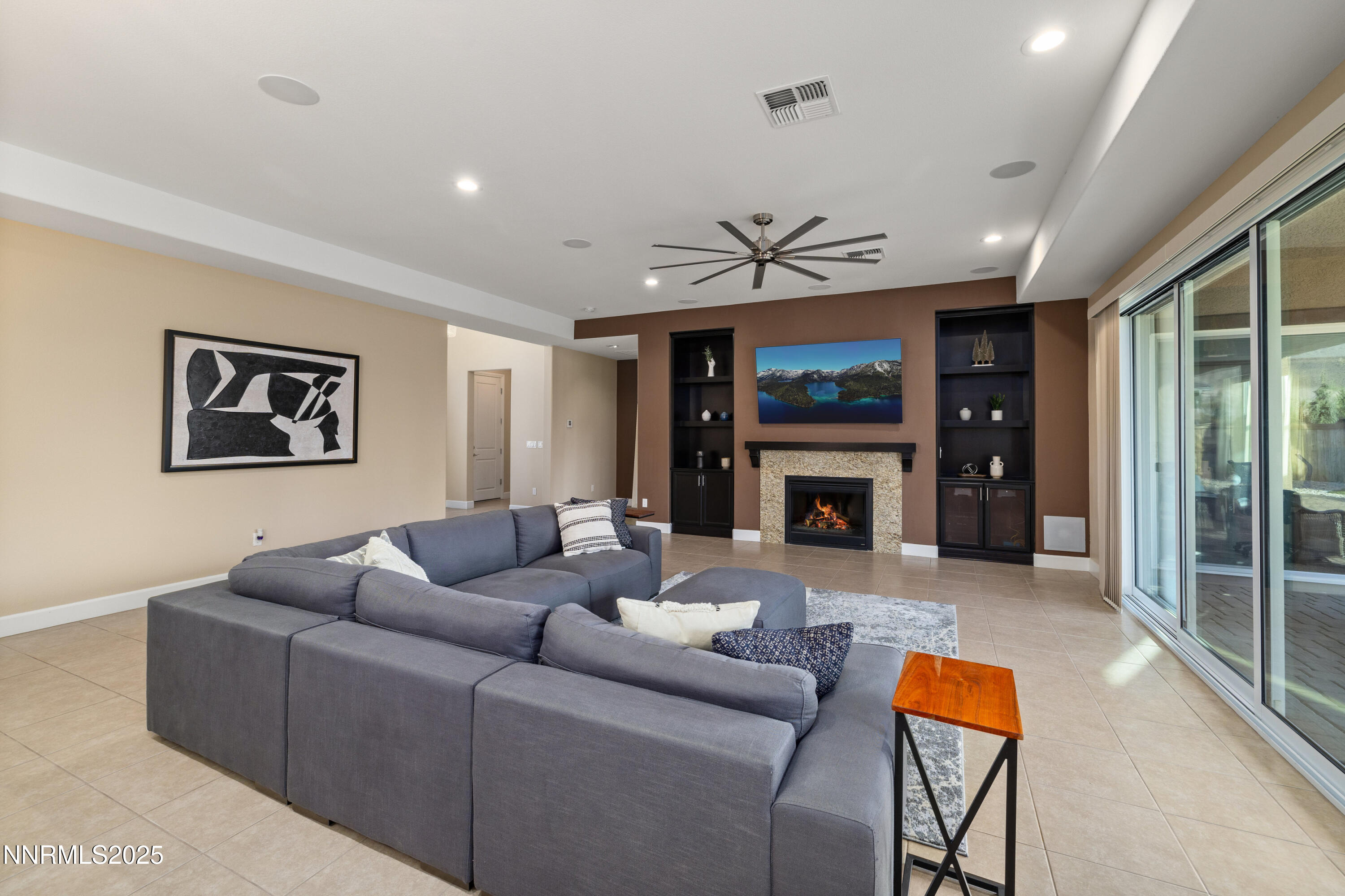 9845 Sea Breeze Lane