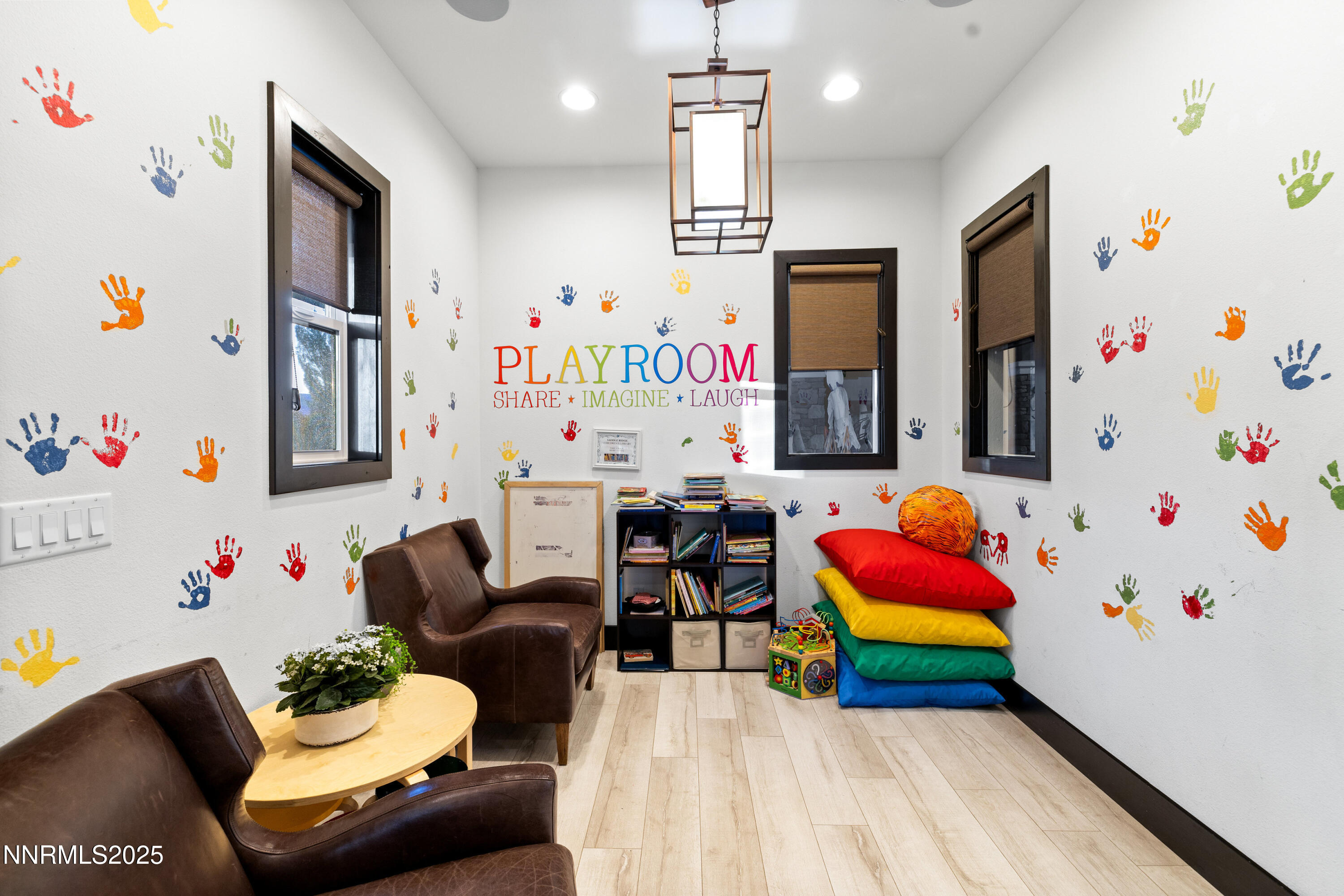 9845 Sea Breeze Lane