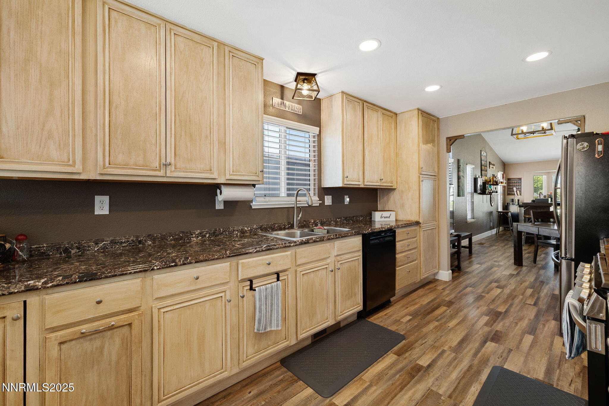 1695 Talking Sparrow Drive