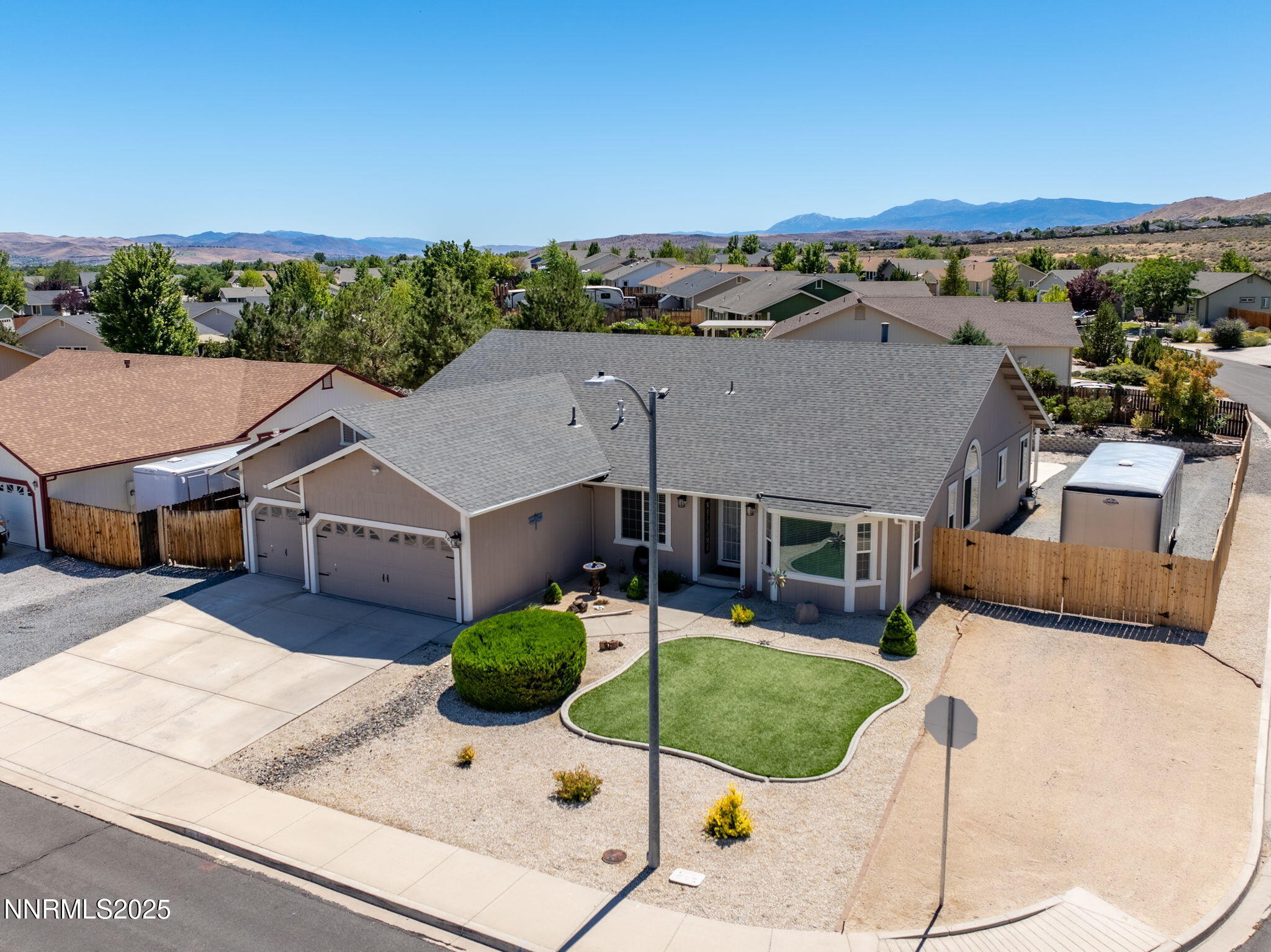 1695 Talking Sparrow Drive