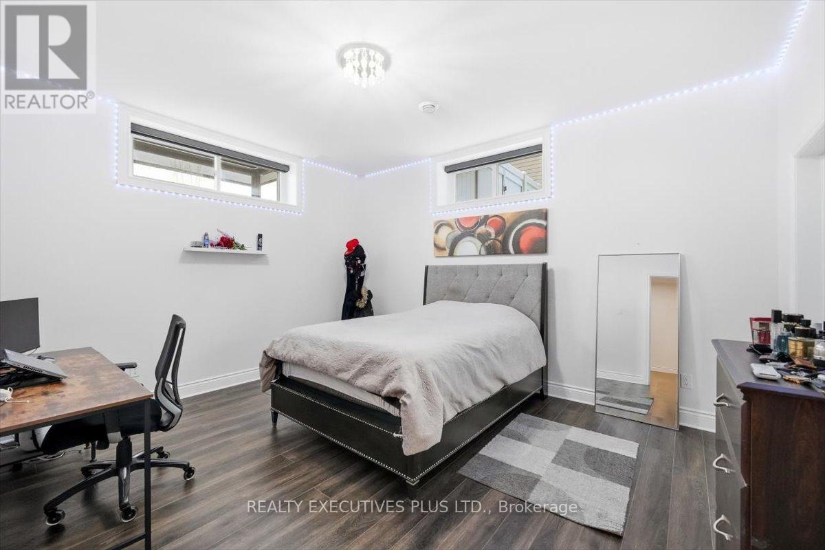 1082 DOCTEUR CORBEIL BOULEVARD