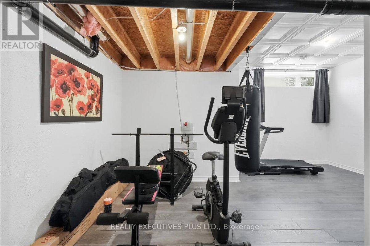 1082 DOCTEUR CORBEIL BOULEVARD