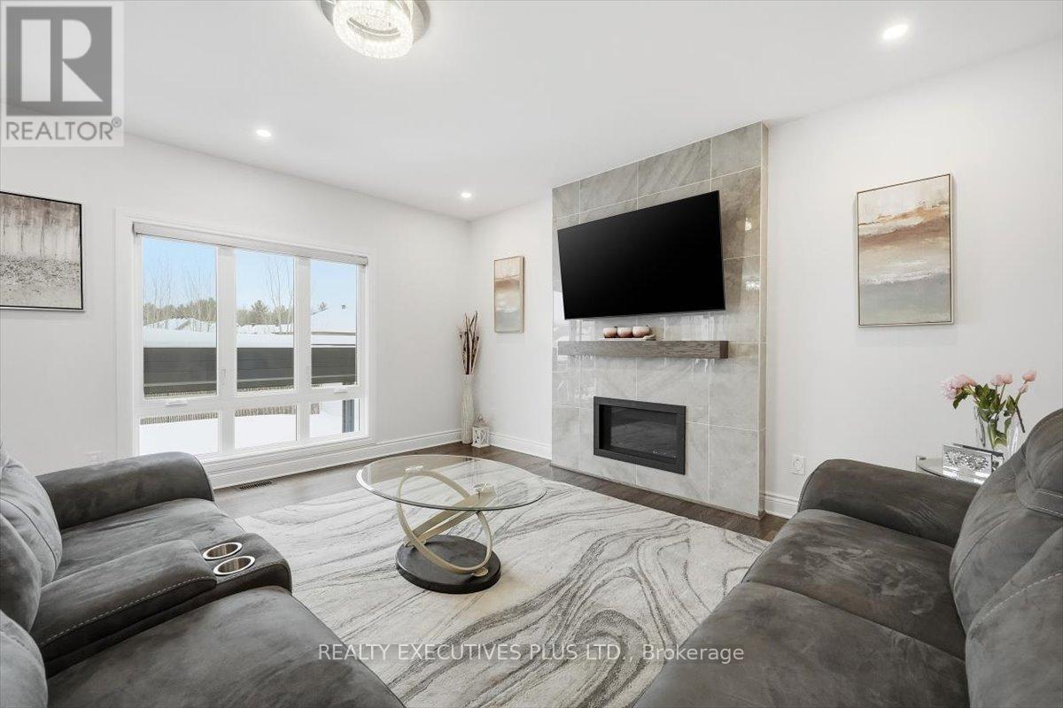 1082 DOCTEUR CORBEIL BOULEVARD