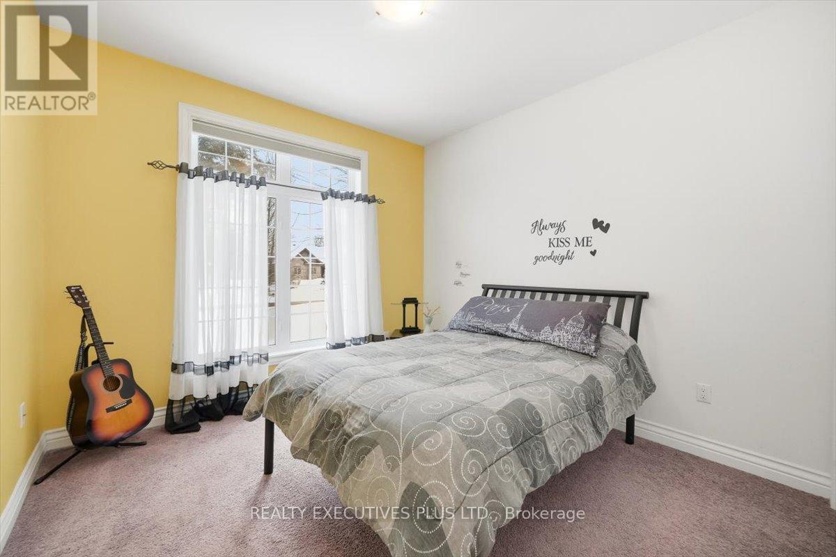 2660 DUBOIS STREET