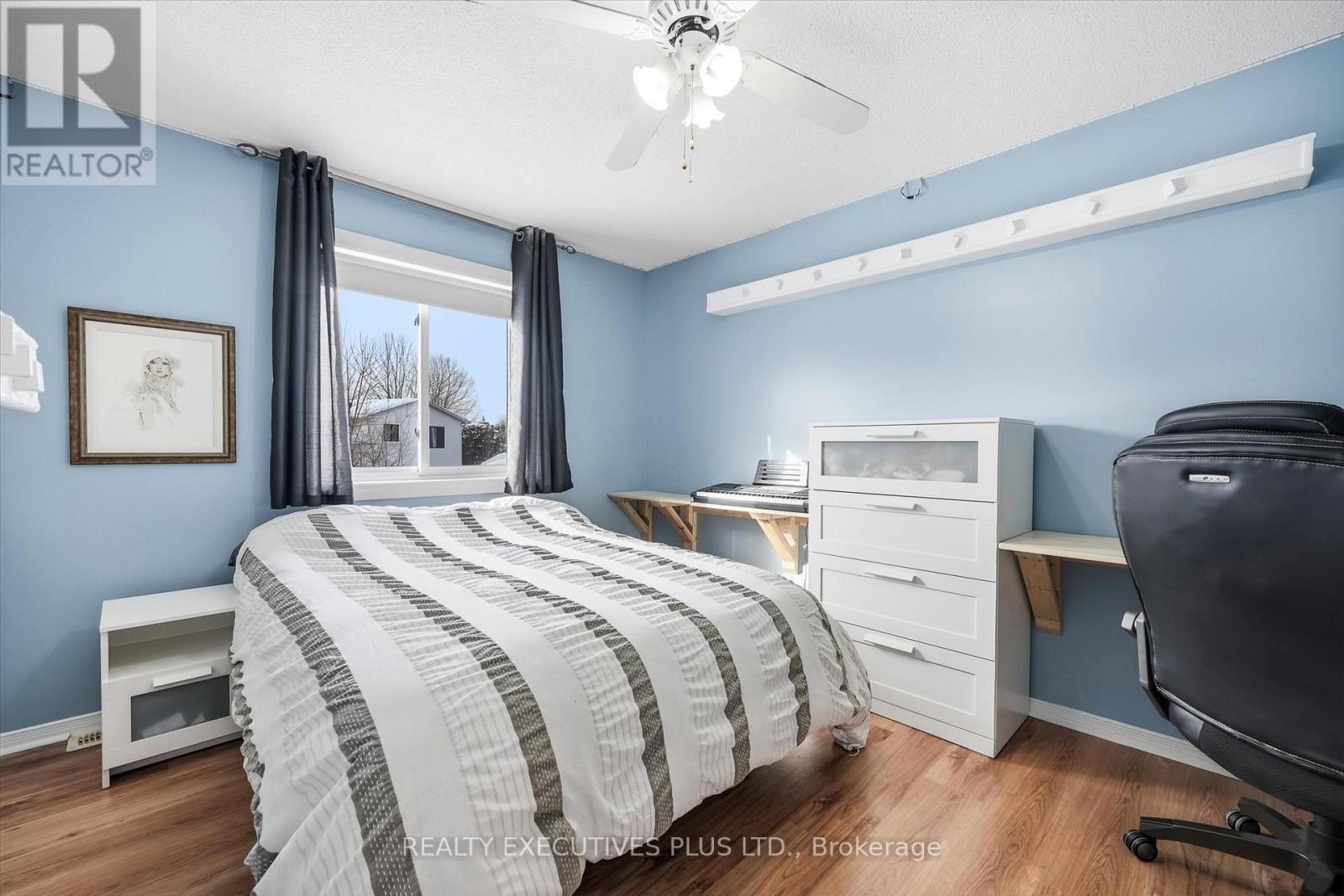 1110 TRILLIUM PLACE