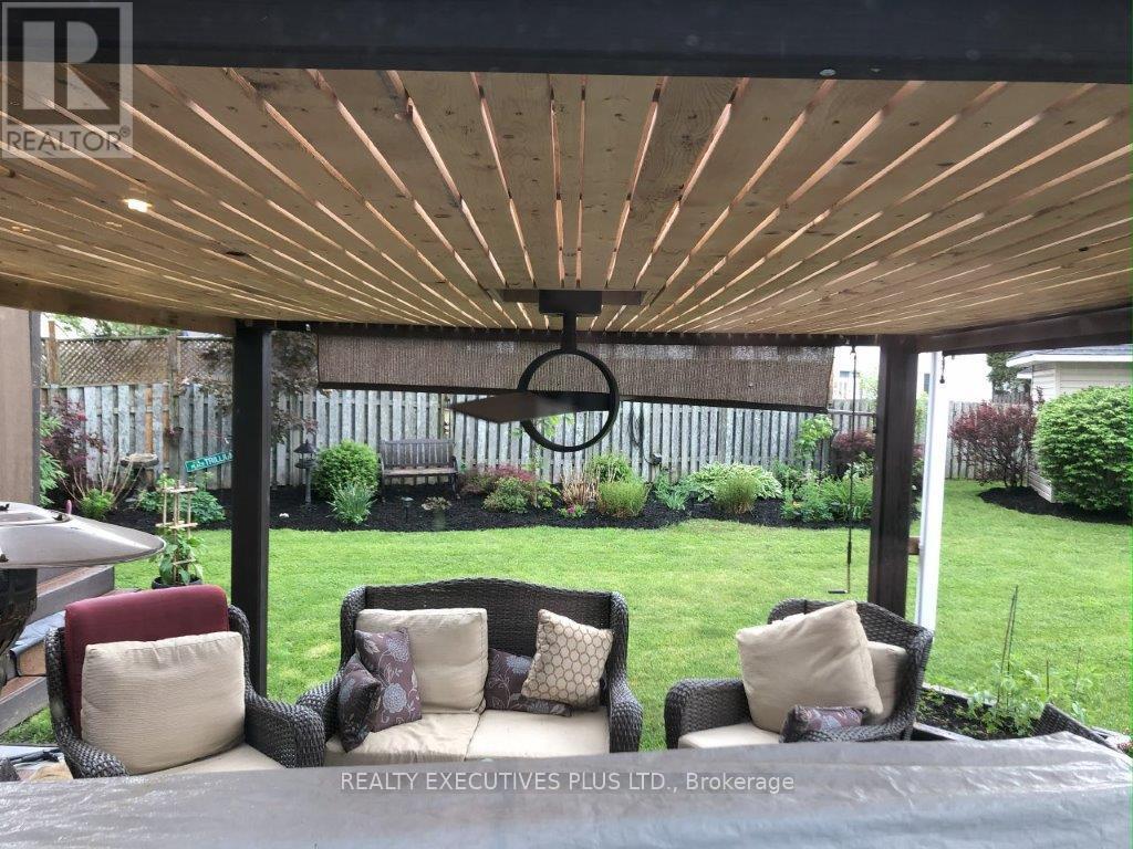 1110 TRILLIUM PLACE
