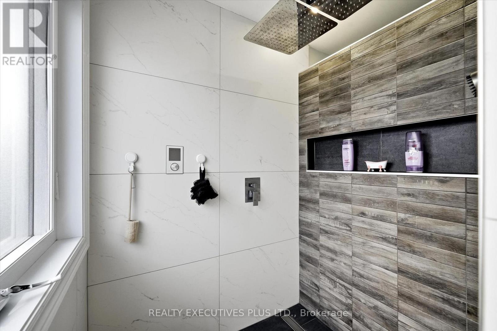 1110 TRILLIUM PLACE