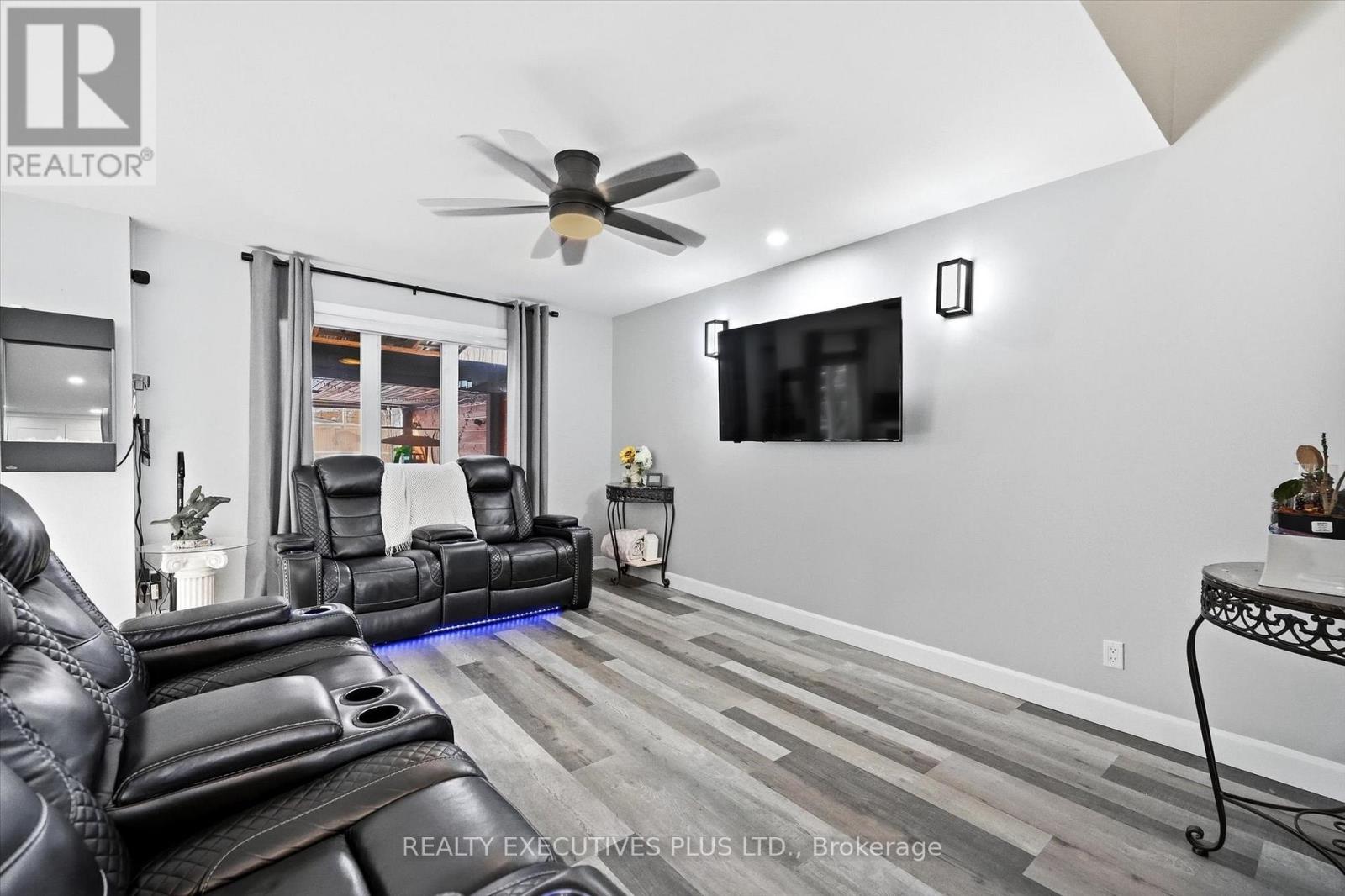 1110 TRILLIUM PLACE