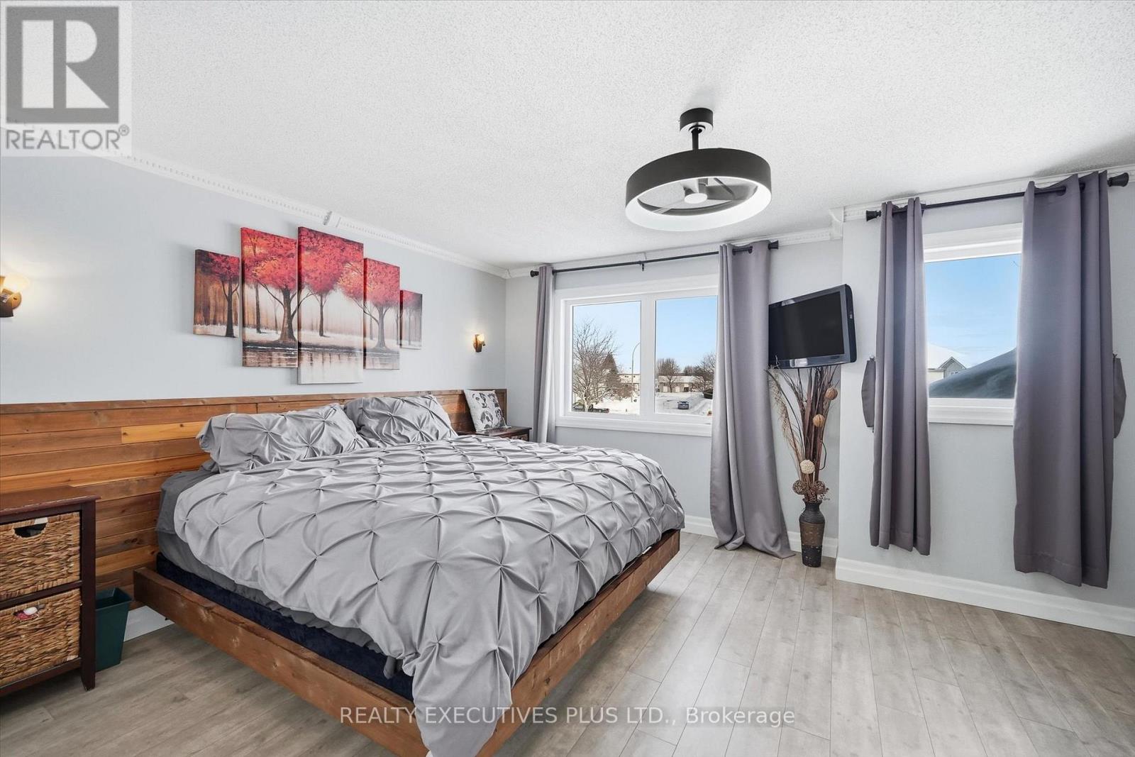1110 TRILLIUM PLACE
