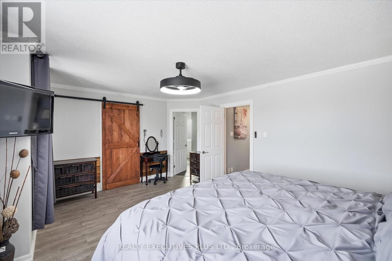 1110 TRILLIUM PLACE