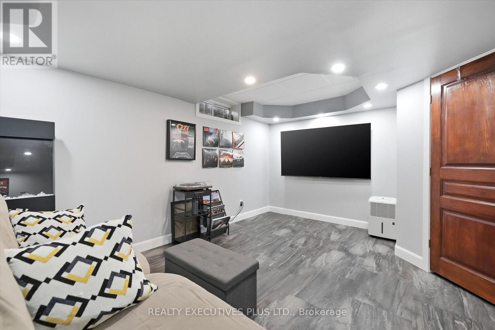 1110 TRILLIUM PLACE