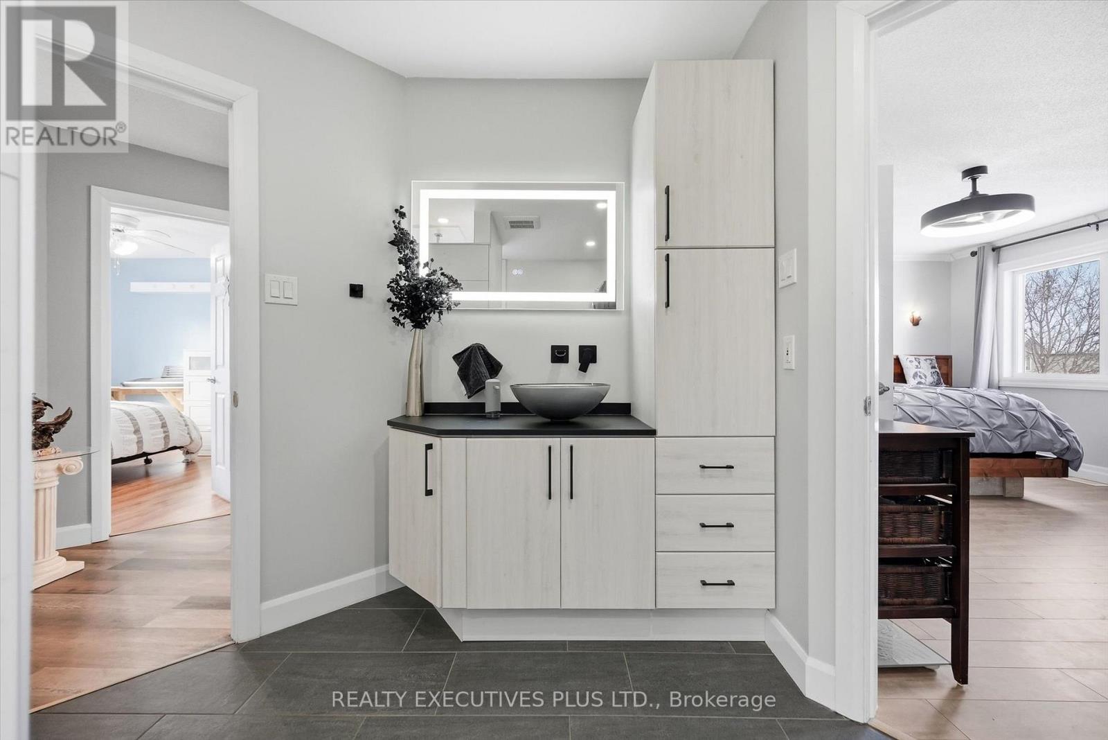 1110 TRILLIUM PLACE