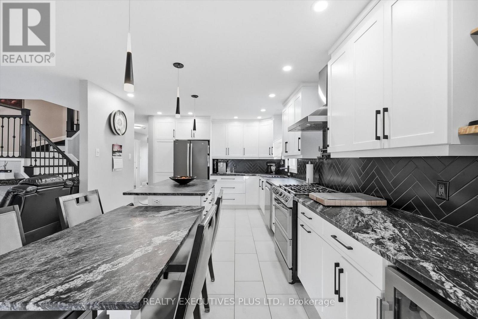 1110 TRILLIUM PLACE