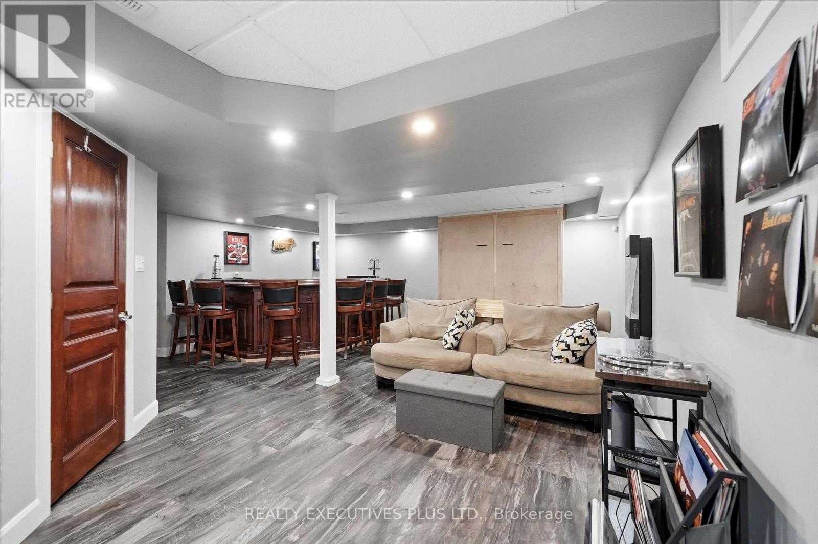 1110 TRILLIUM PLACE