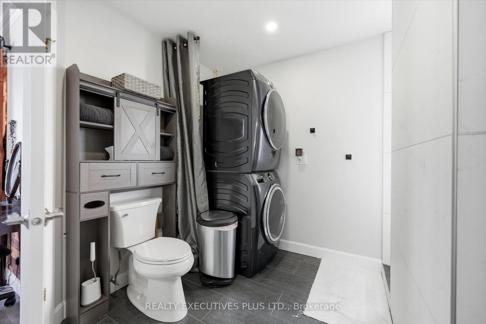 1110 TRILLIUM PLACE