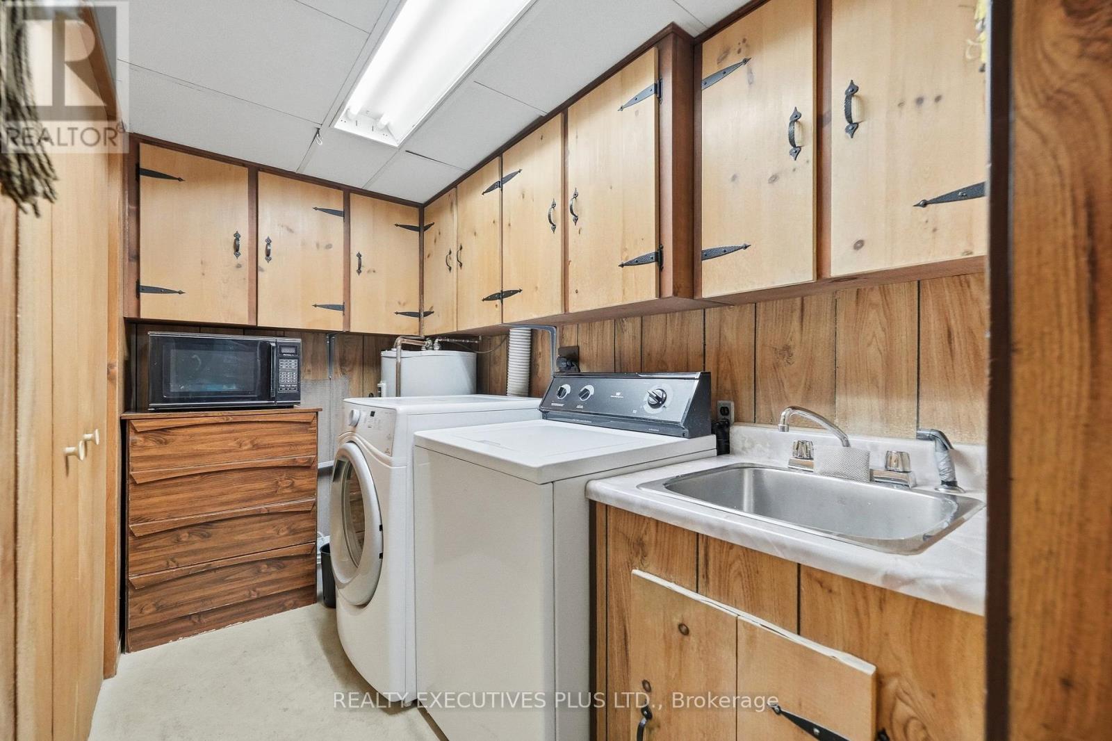 991 ST JACQUES STREET