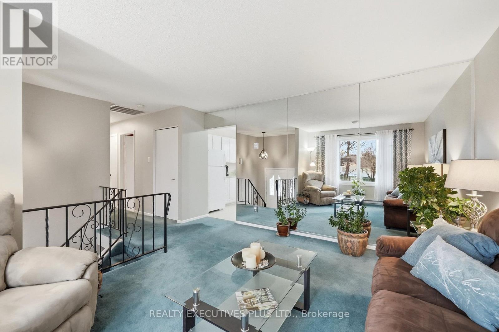 991 ST JACQUES STREET