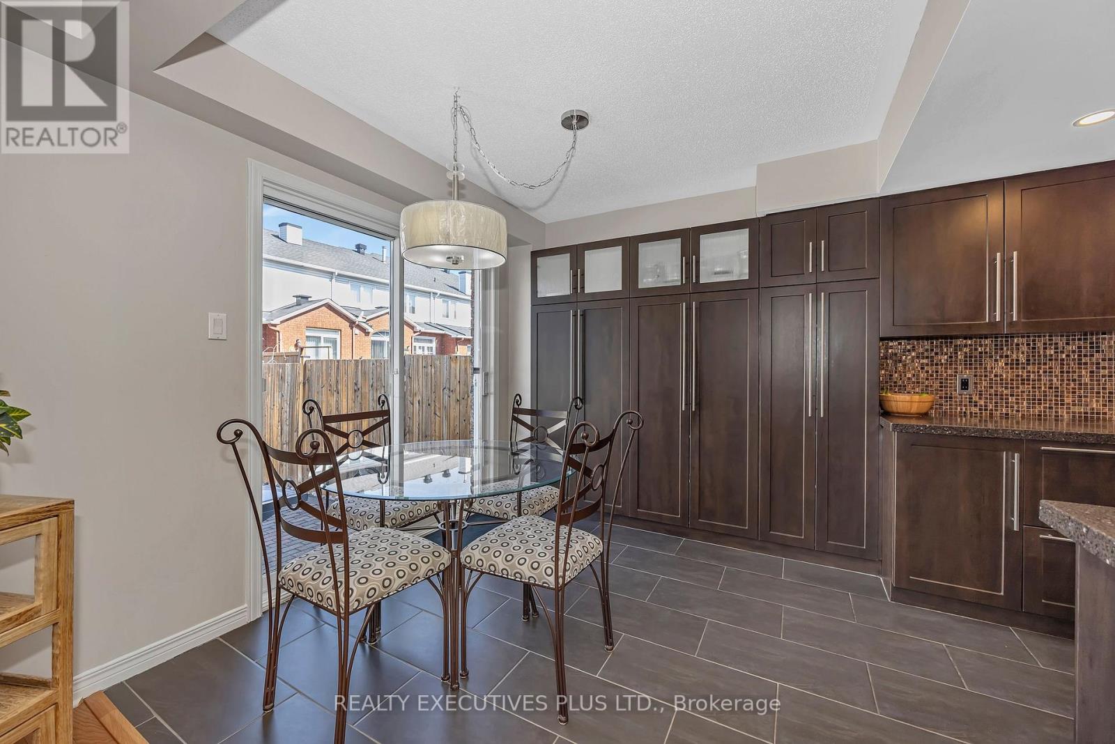 1611 MARLEY CRESCENT