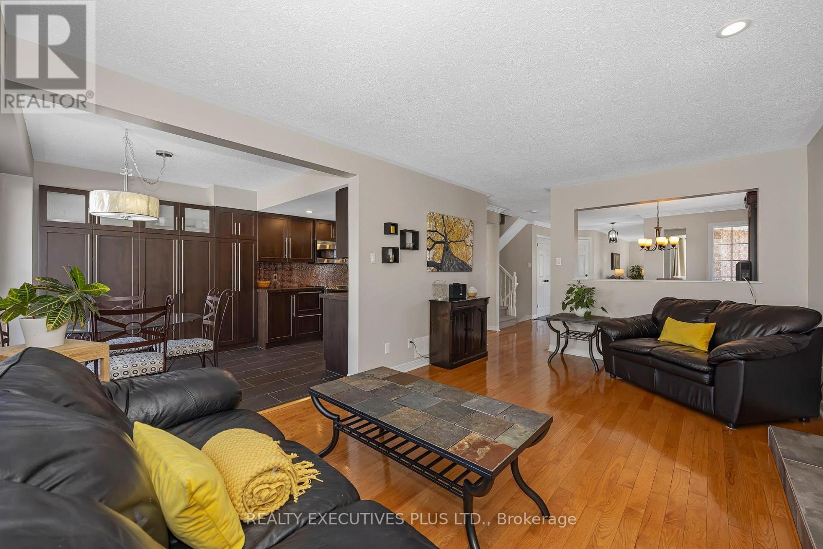 1611 MARLEY CRESCENT