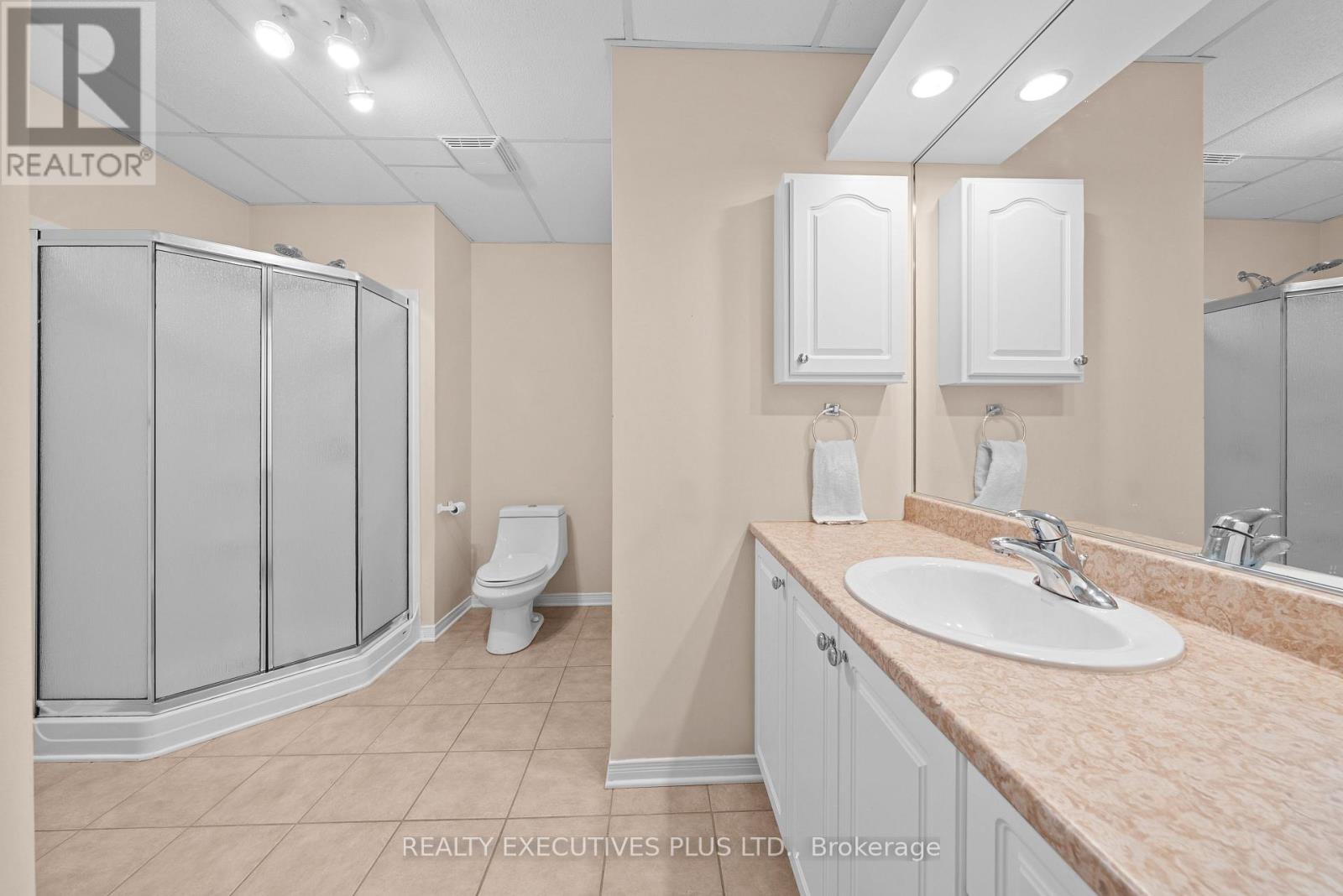 407 - 2921 LAURIER STREET