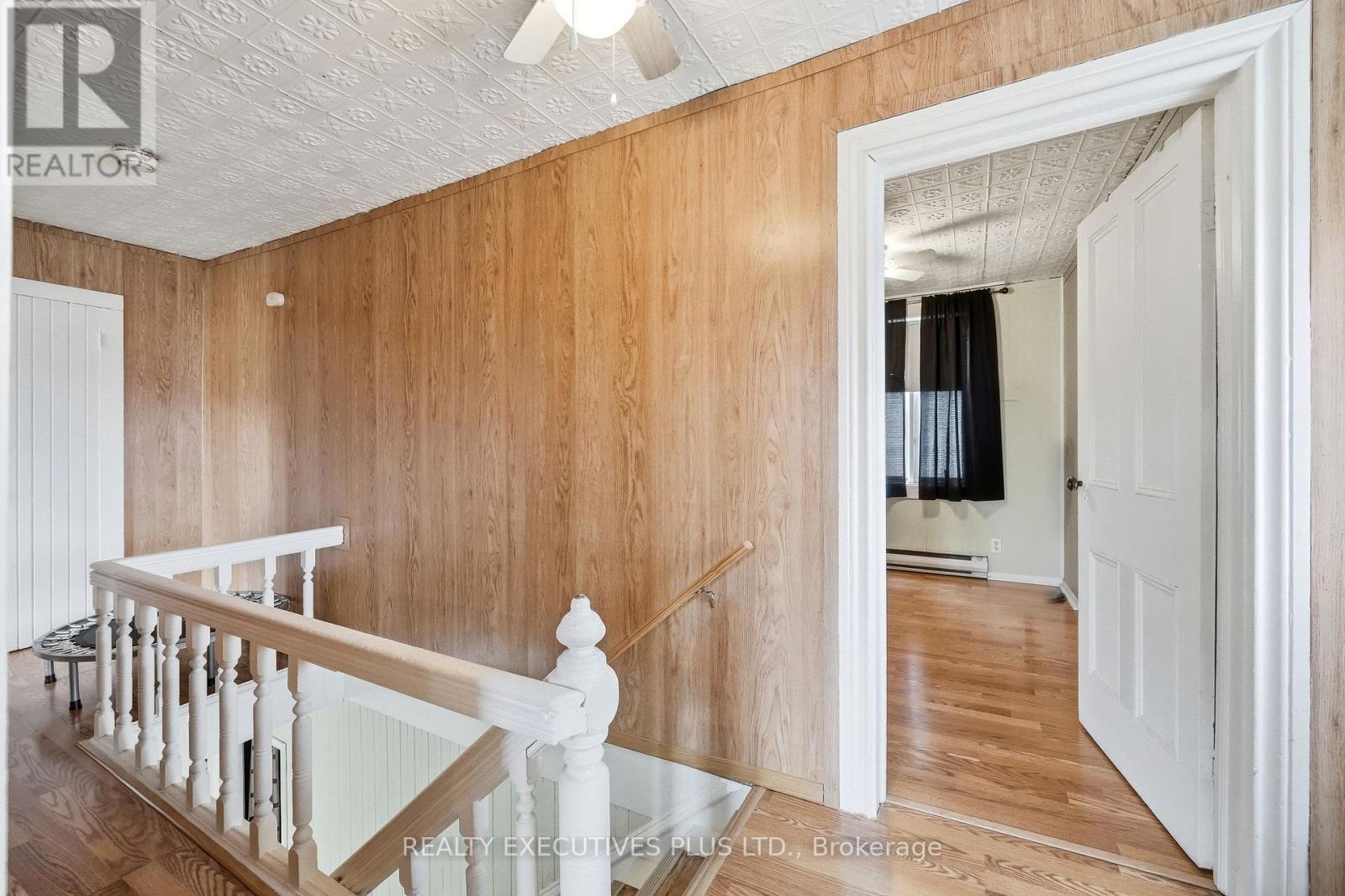 3721 CHAMPLAIN STREET