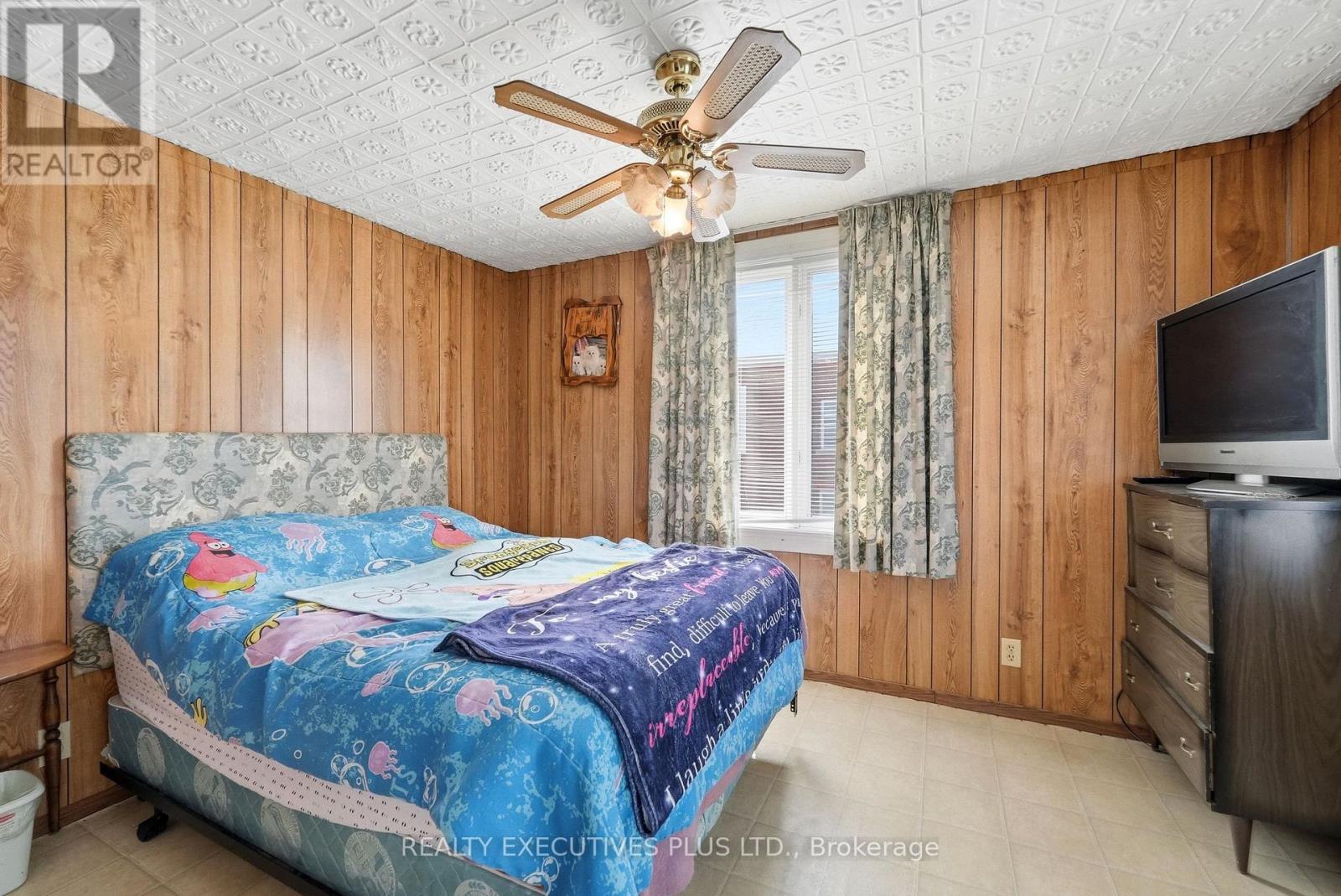 3721 CHAMPLAIN STREET