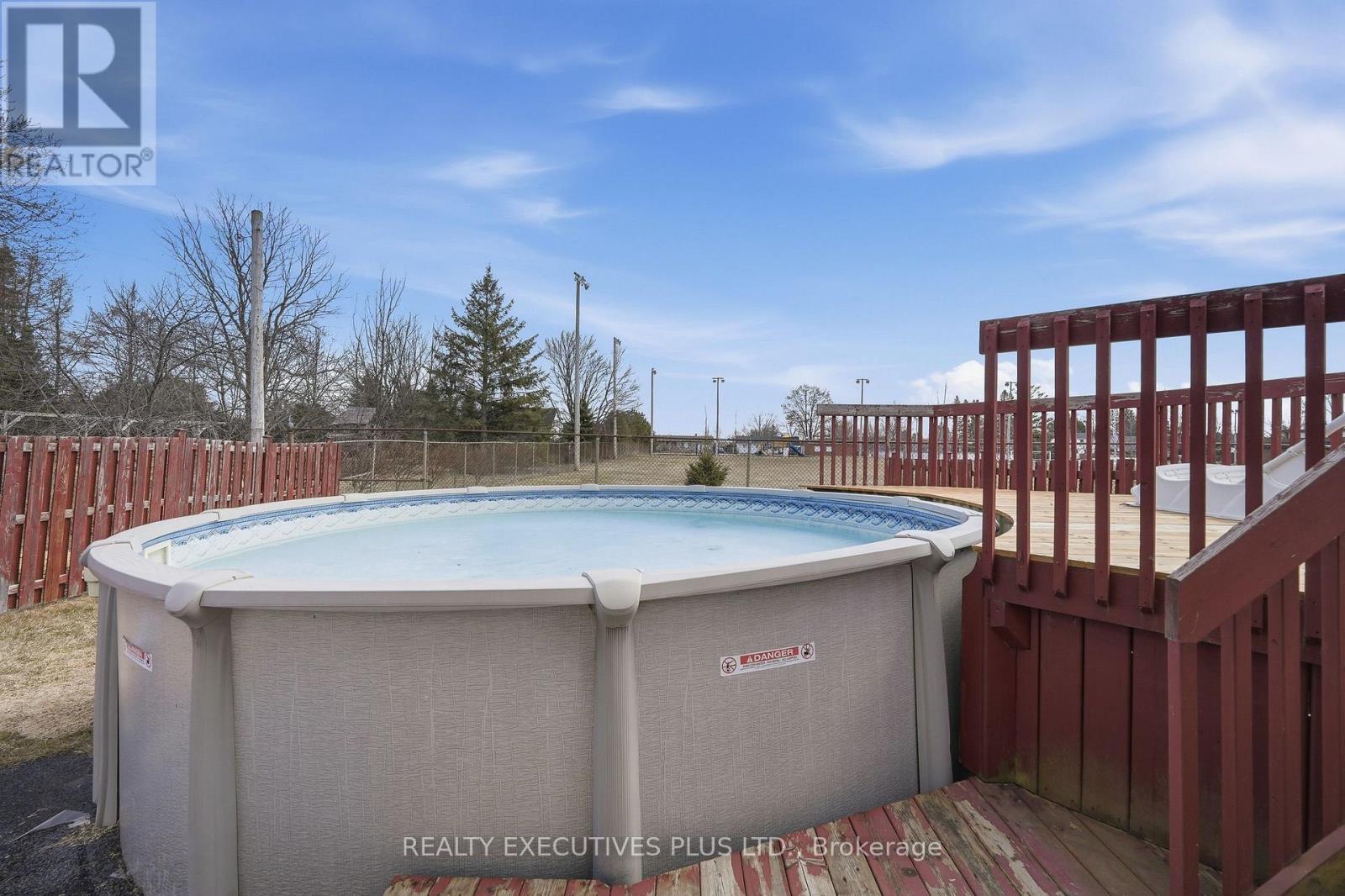 3721 CHAMPLAIN STREET