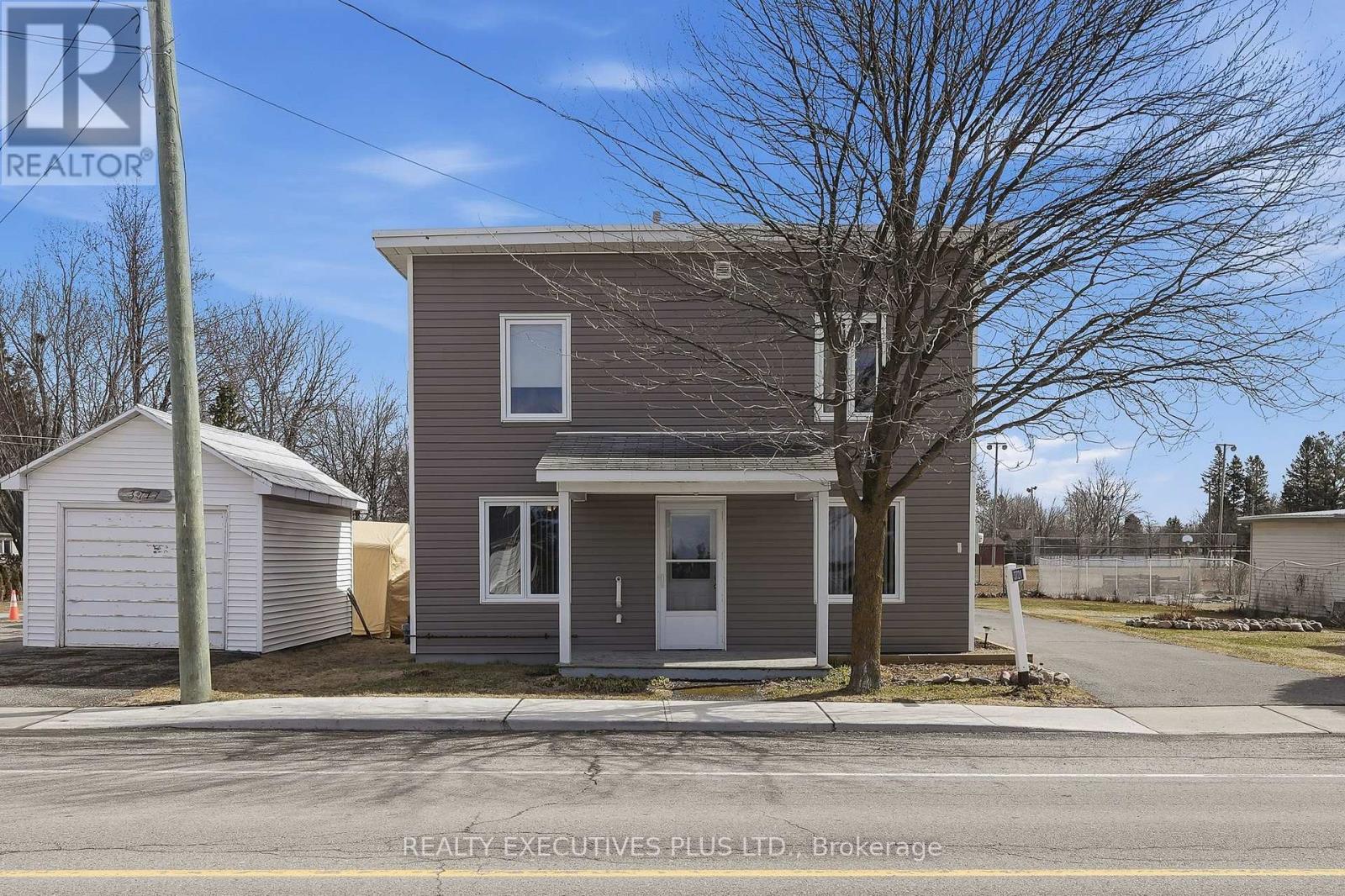 3721 CHAMPLAIN STREET