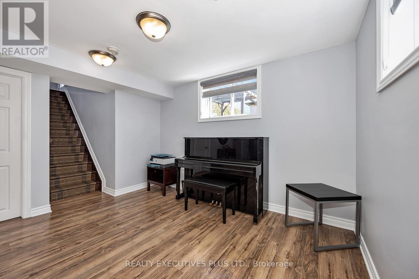 138 CASTEL STREET