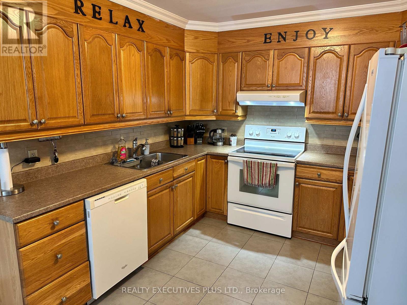 277 TRILLIUM CIRCLE