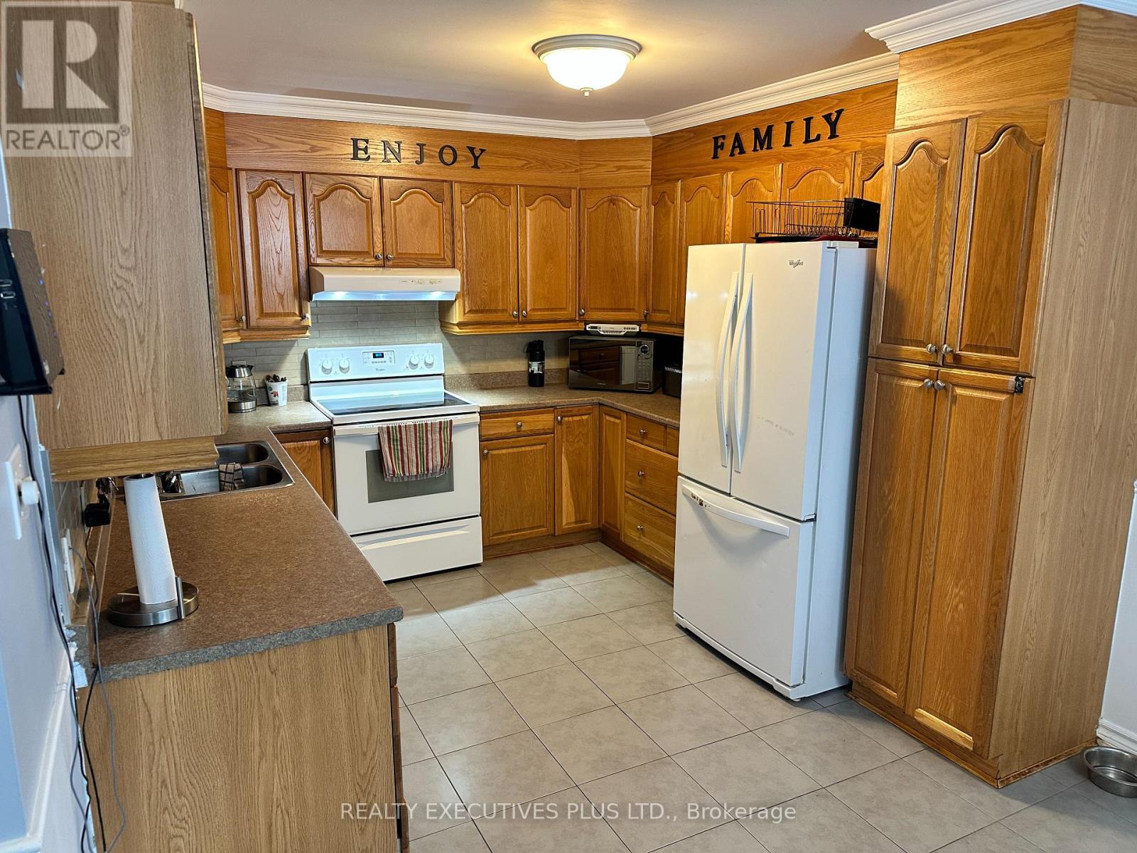 277 TRILLIUM CIRCLE
