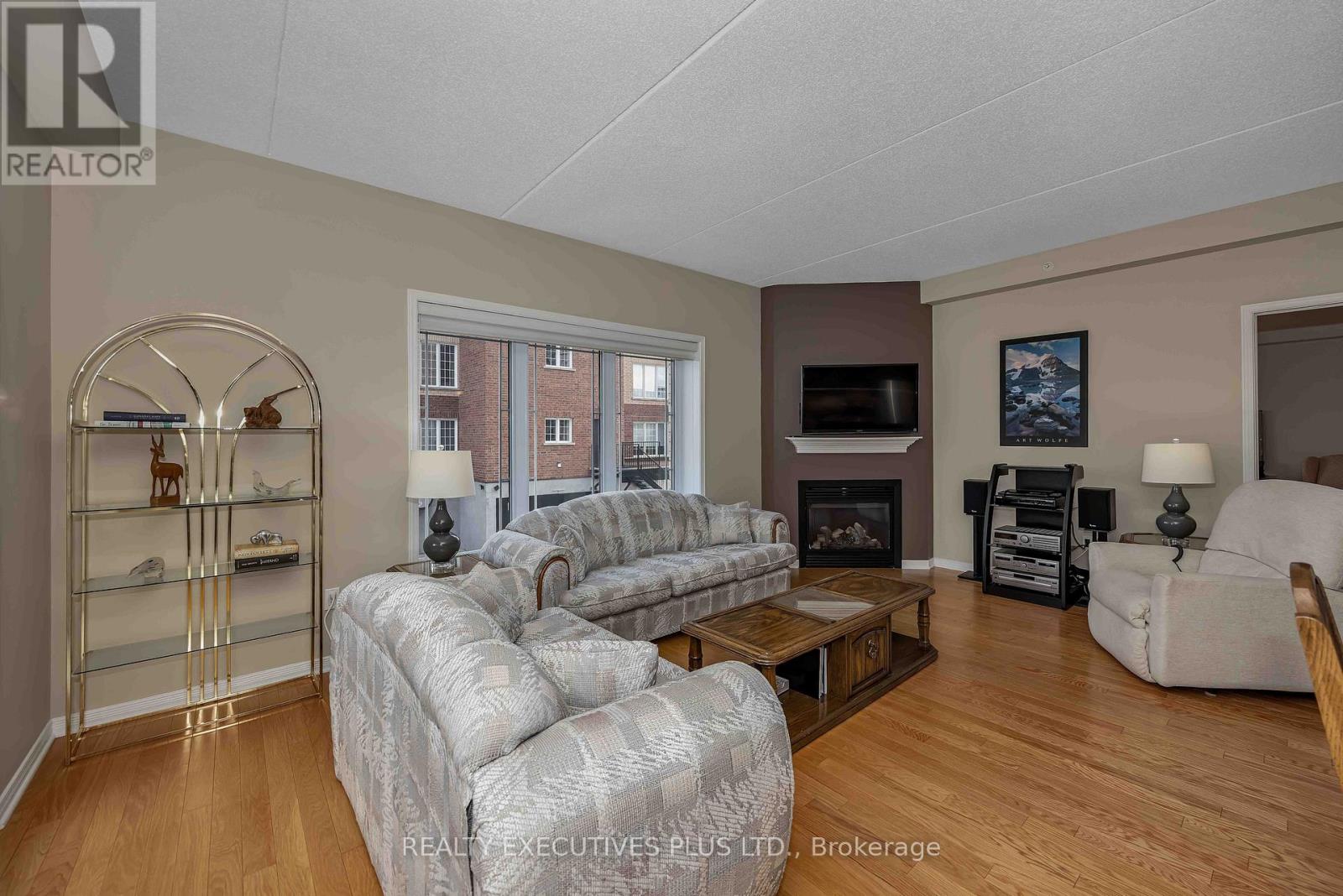 103 - 2376 ALBERT STREET
