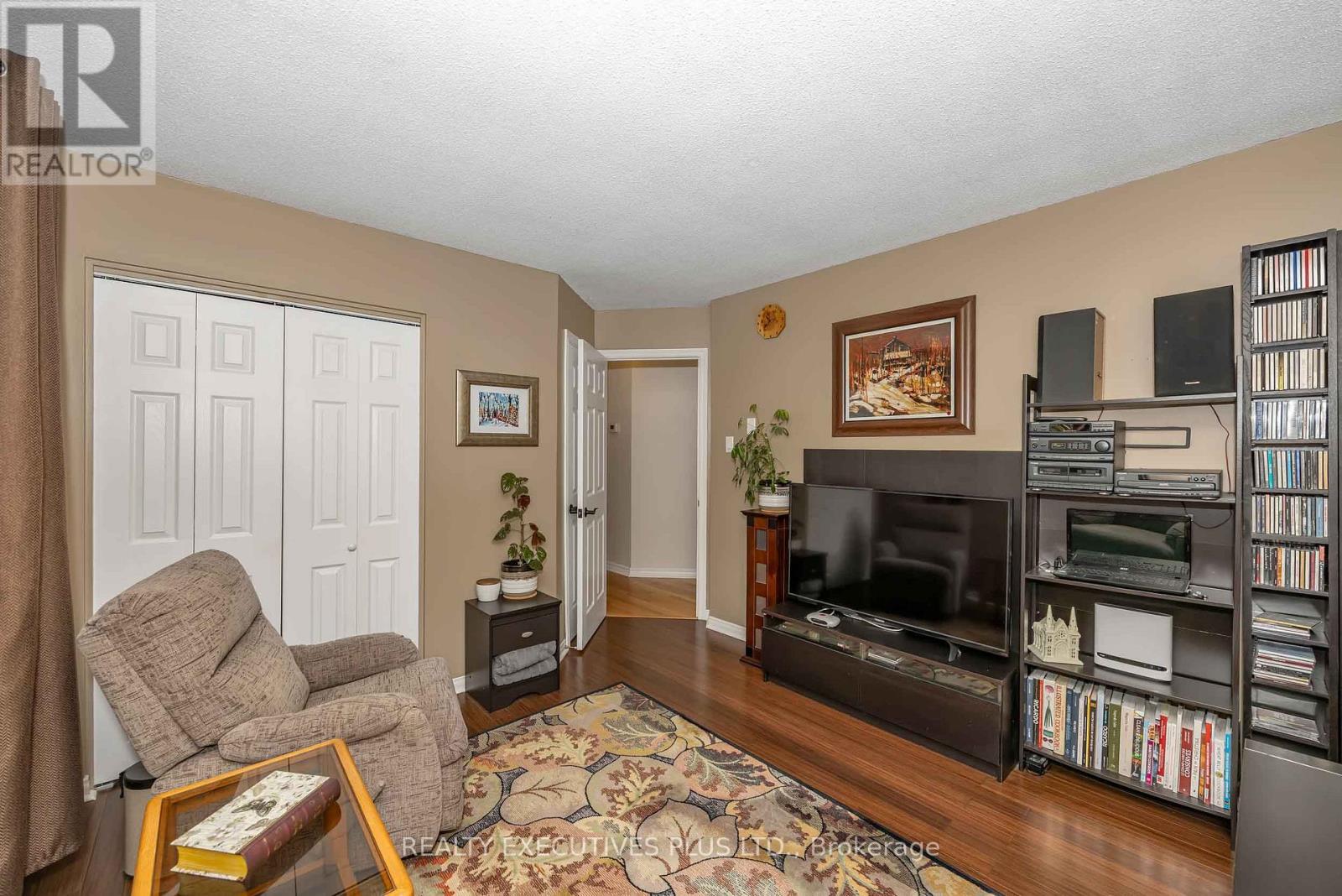 3896 SCHNUPP ROAD W