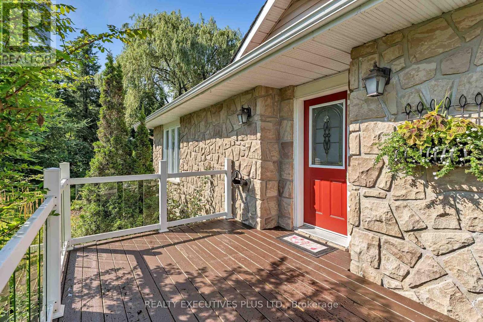 3896 SCHNUPP ROAD W