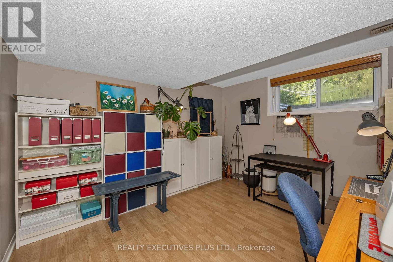 3896 SCHNUPP ROAD W