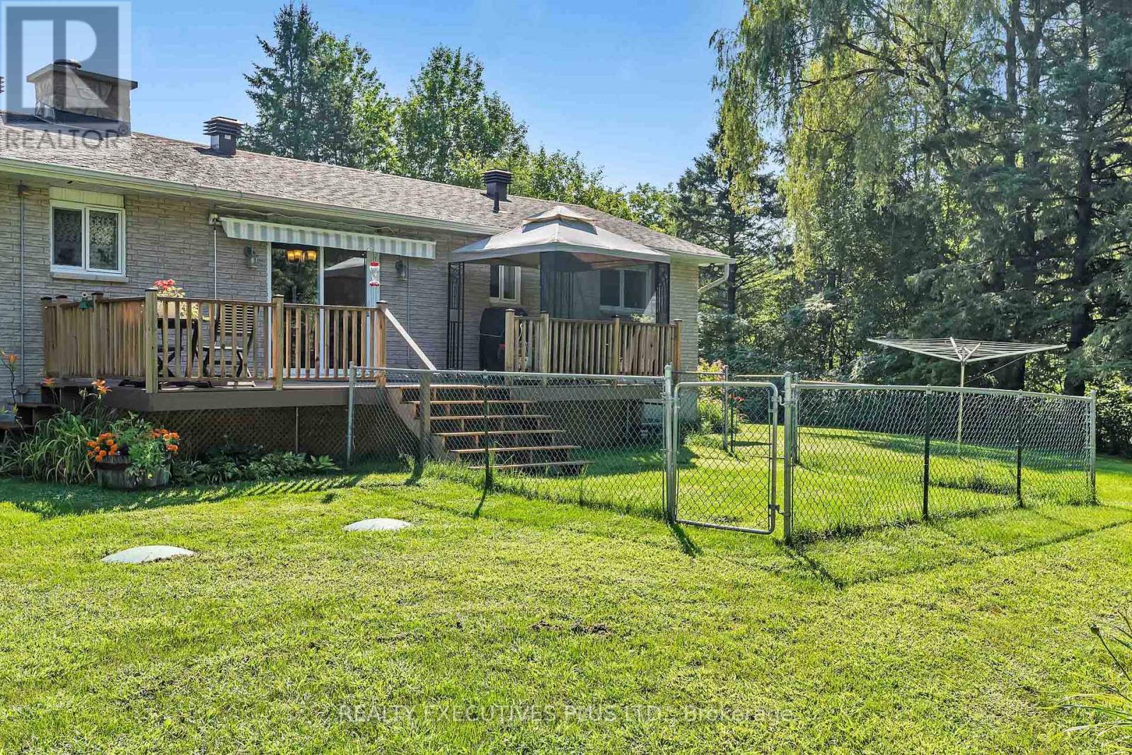 3896 SCHNUPP ROAD W