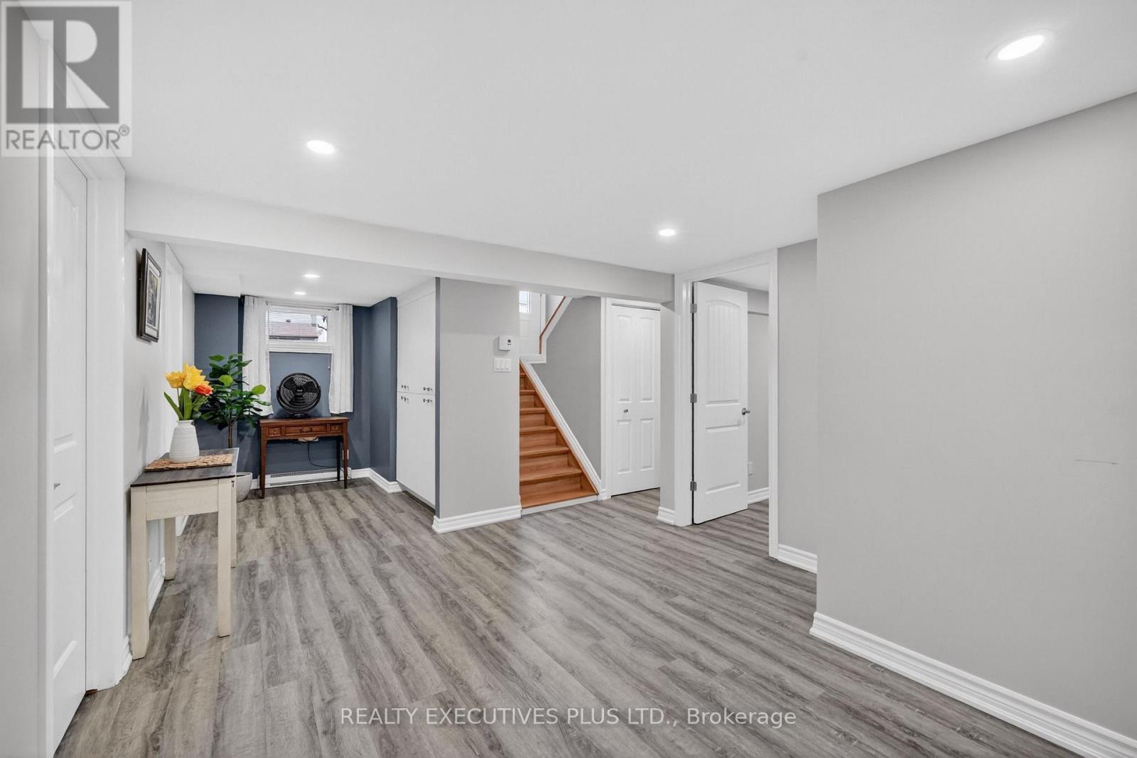 10 POTVIN STREET