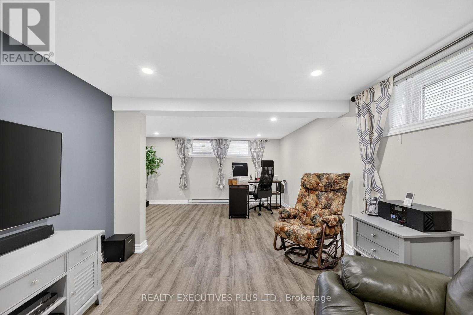 10 POTVIN STREET