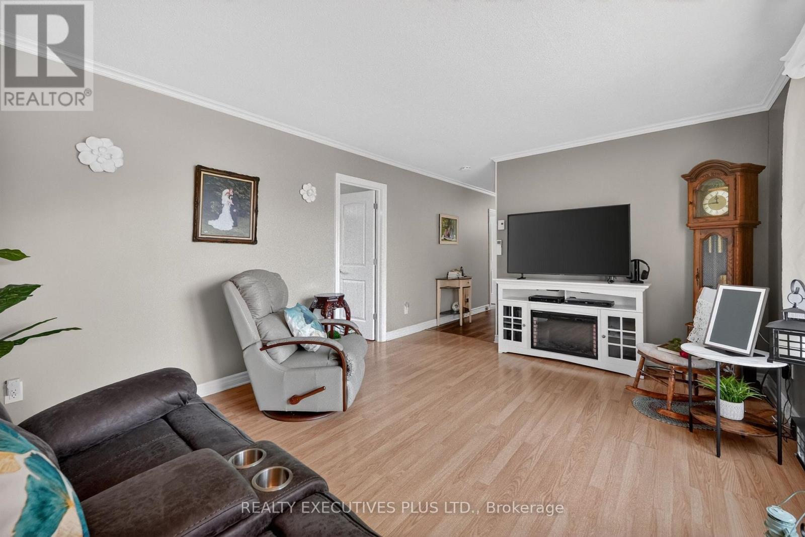10 POTVIN STREET