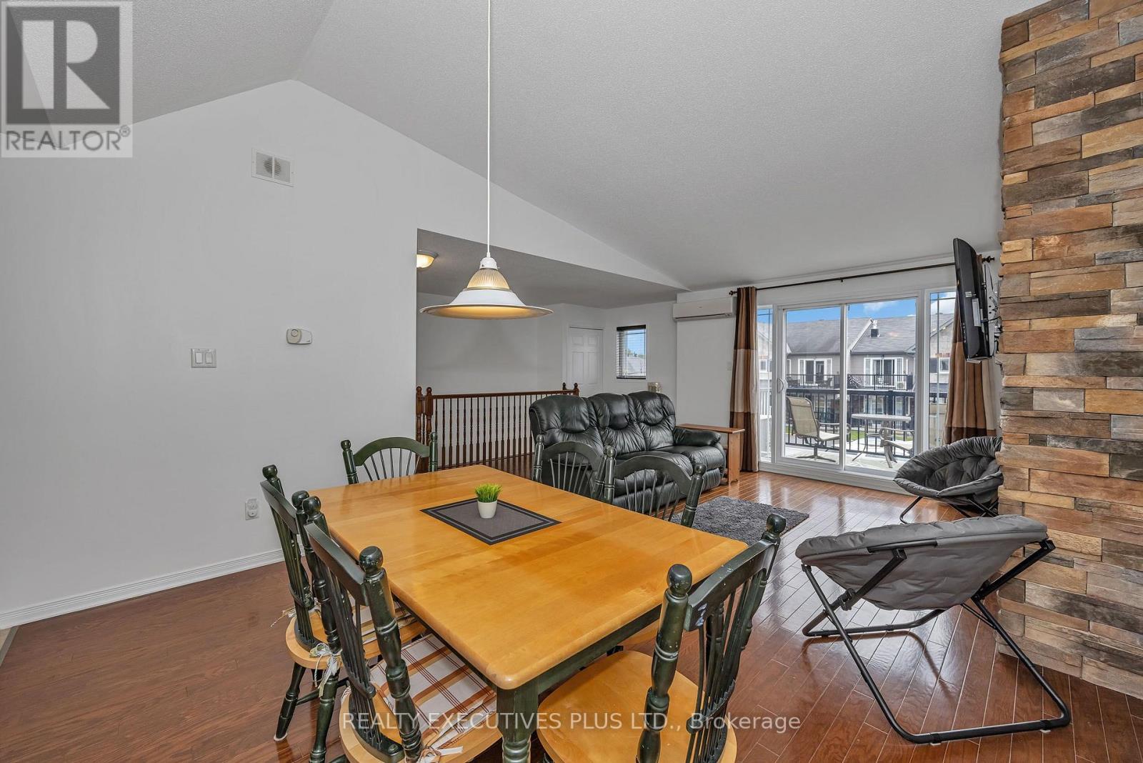 506 - 205 ELIOT STREET