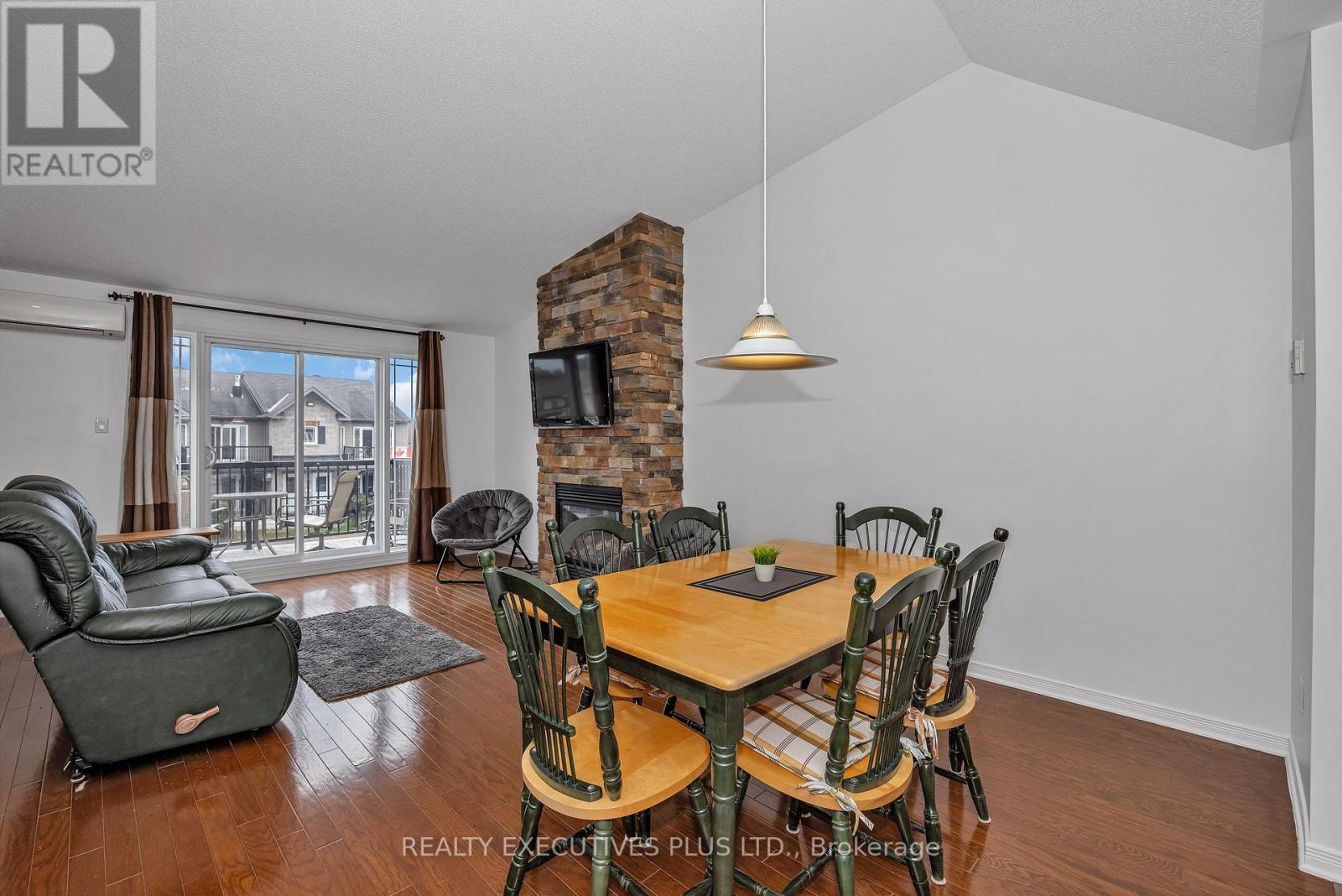 506 - 205 ELIOT STREET