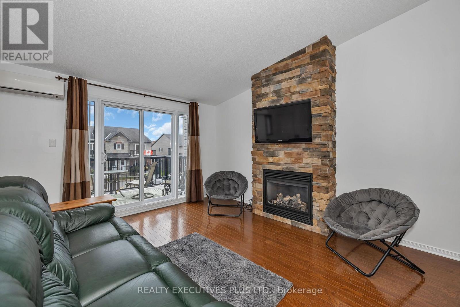 506 - 205 ELIOT STREET