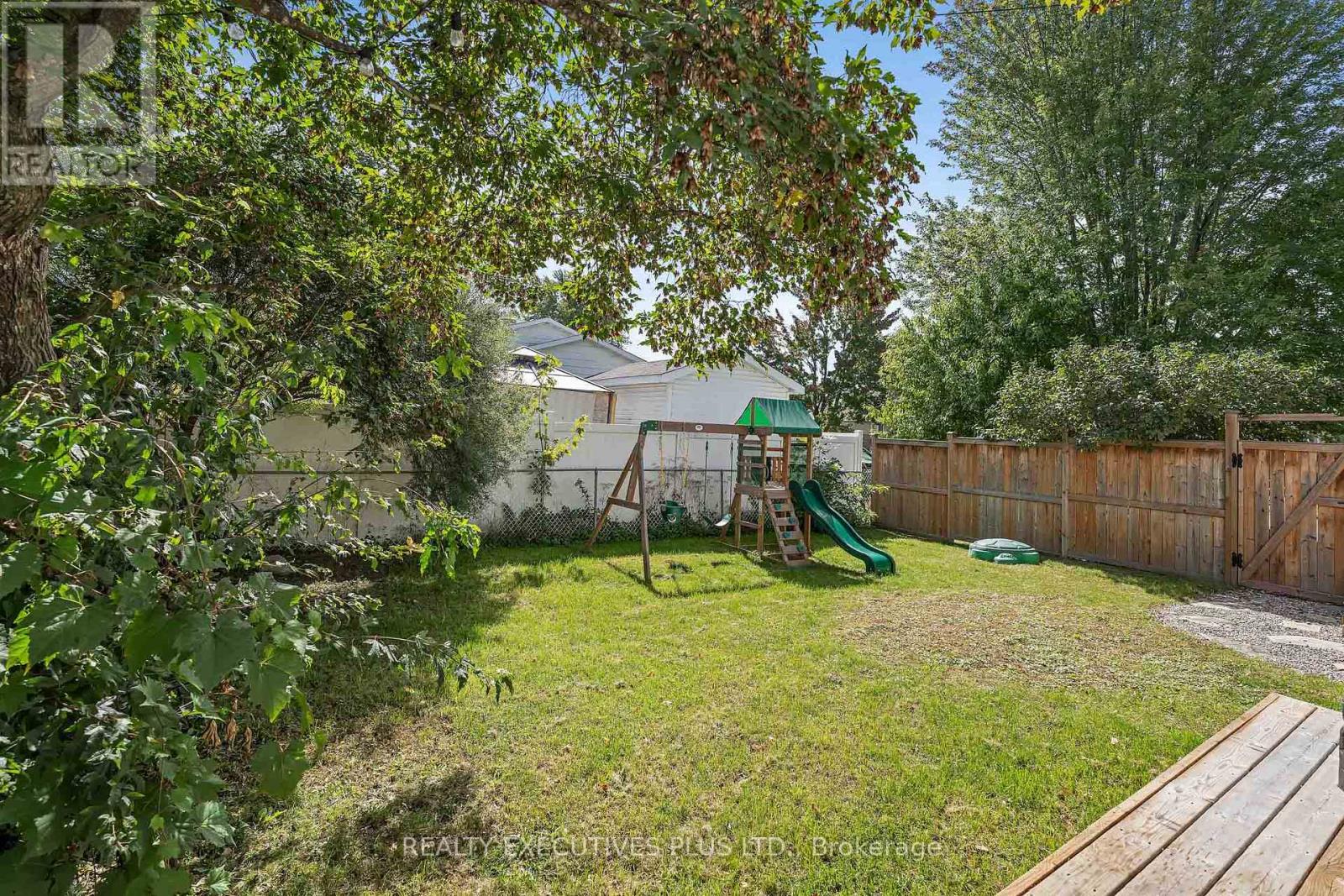1533 PAYETTE DRIVE