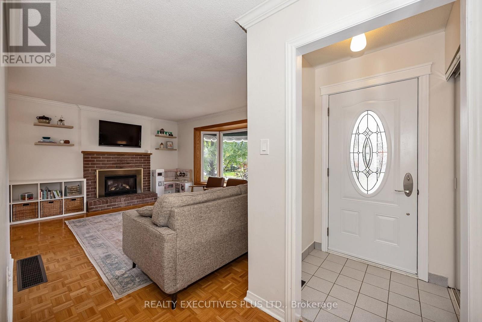 1533 PAYETTE DRIVE