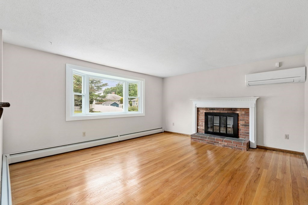 4 Pierce Street